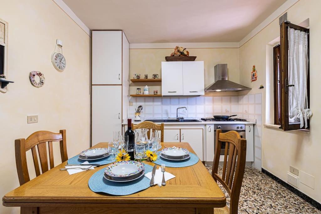 Casa Della Nonna Villa Chianni Eksteriør billede