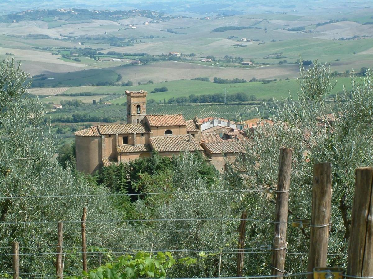 Casa Della Nonna Villa Chianni Eksteriør billede